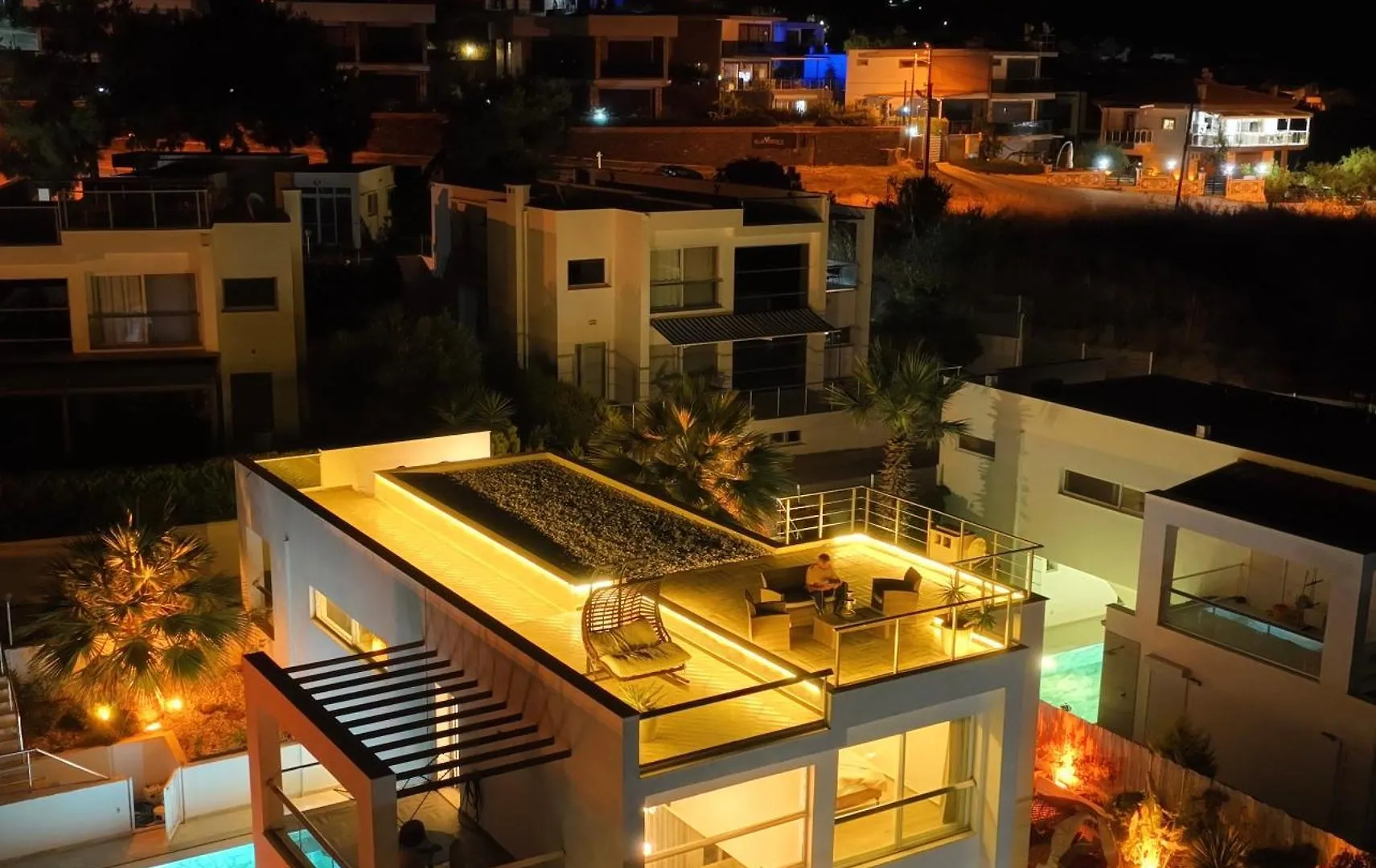 Luxusvilla Mit Panorama-Meerblick 20M Privatpool كوشاداسيه فيلة